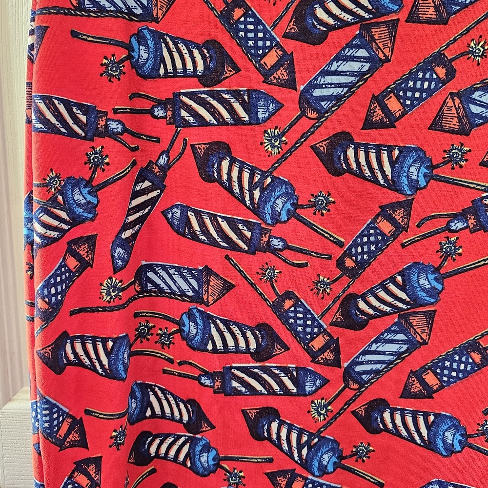 Like New LuLaRoe Patriotic Firecracker Dress Size Medium - Picture 8 of 11